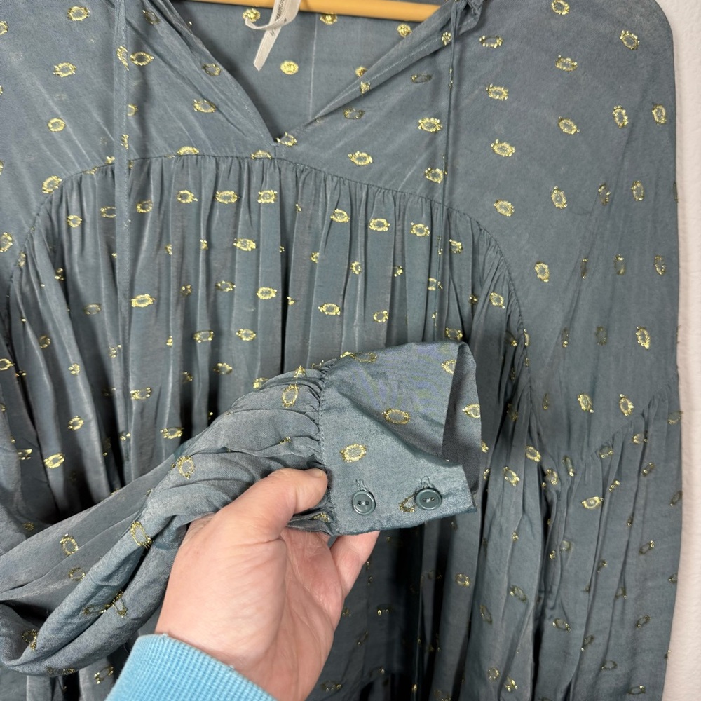 By Anthropologie Women’s Ruffled Peasant Blouse in Blue/Gold Metallic M - Picture 8 of 16